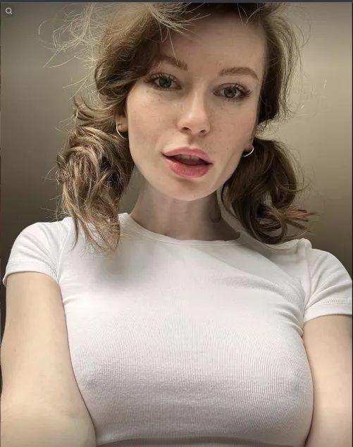 I like it when my boobs feels free;)