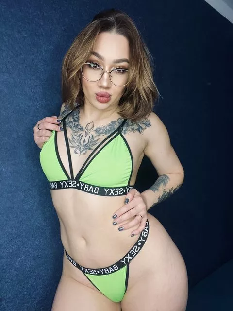 I think these glasses make my bikini look sexy ;)