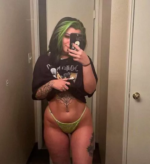 I want you to pull me closer to you 😘