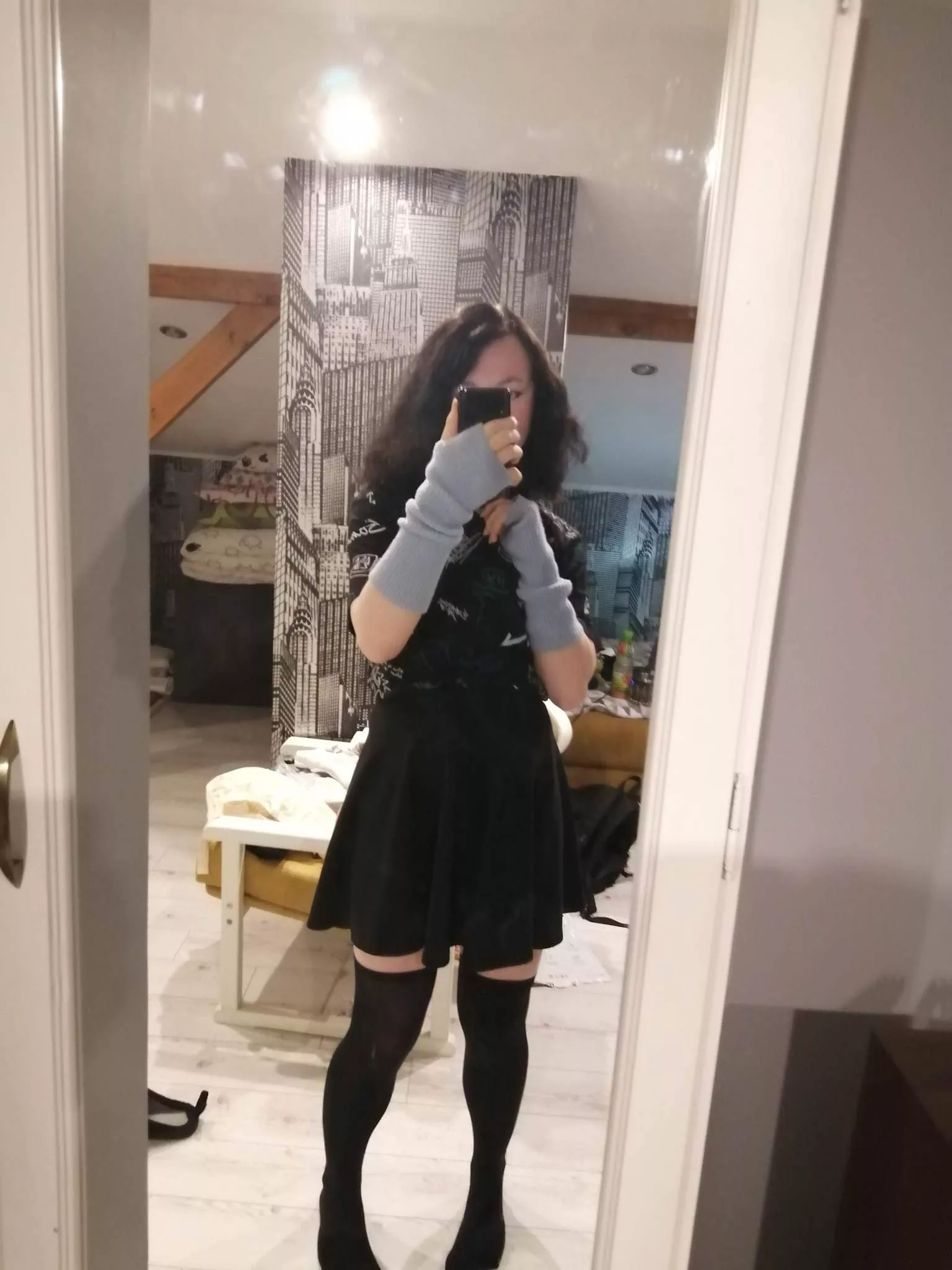 i wanted to post more pictures and ask about my makeup but I can't... So how do I look?