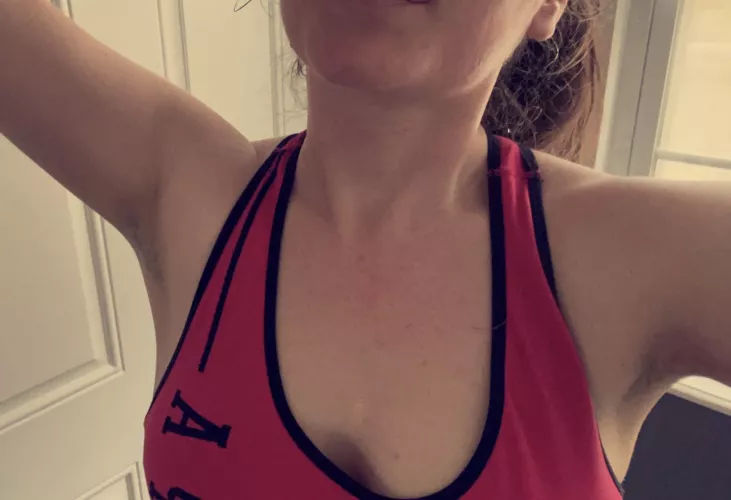 Nice and sweaty after my workout ;))