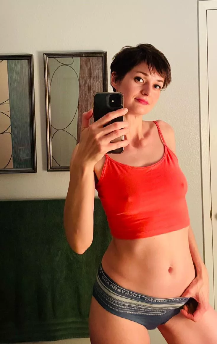 Orange shoes off my nipples nicely