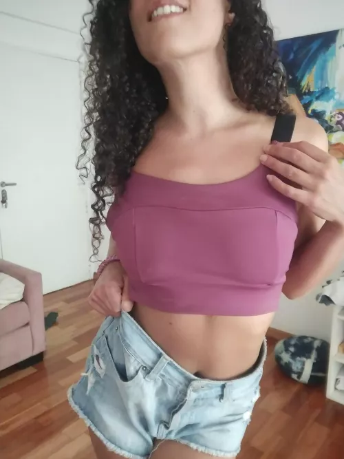 thing i understand about: belly in the air