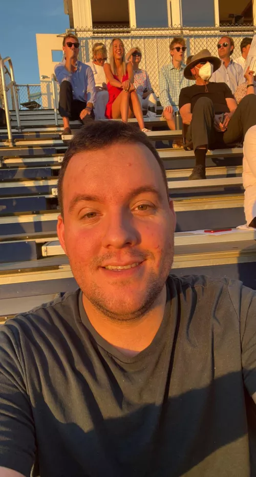 Today marks 5 years since my dad died, things have been super hard lately but I wanted to share this because I’m finally starting to feel comfortable in my own skin and proud of who I am and I know I’m making my dad proud every day 🏳️‍🌈