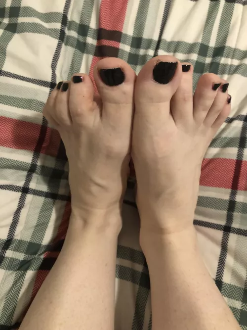 Toes