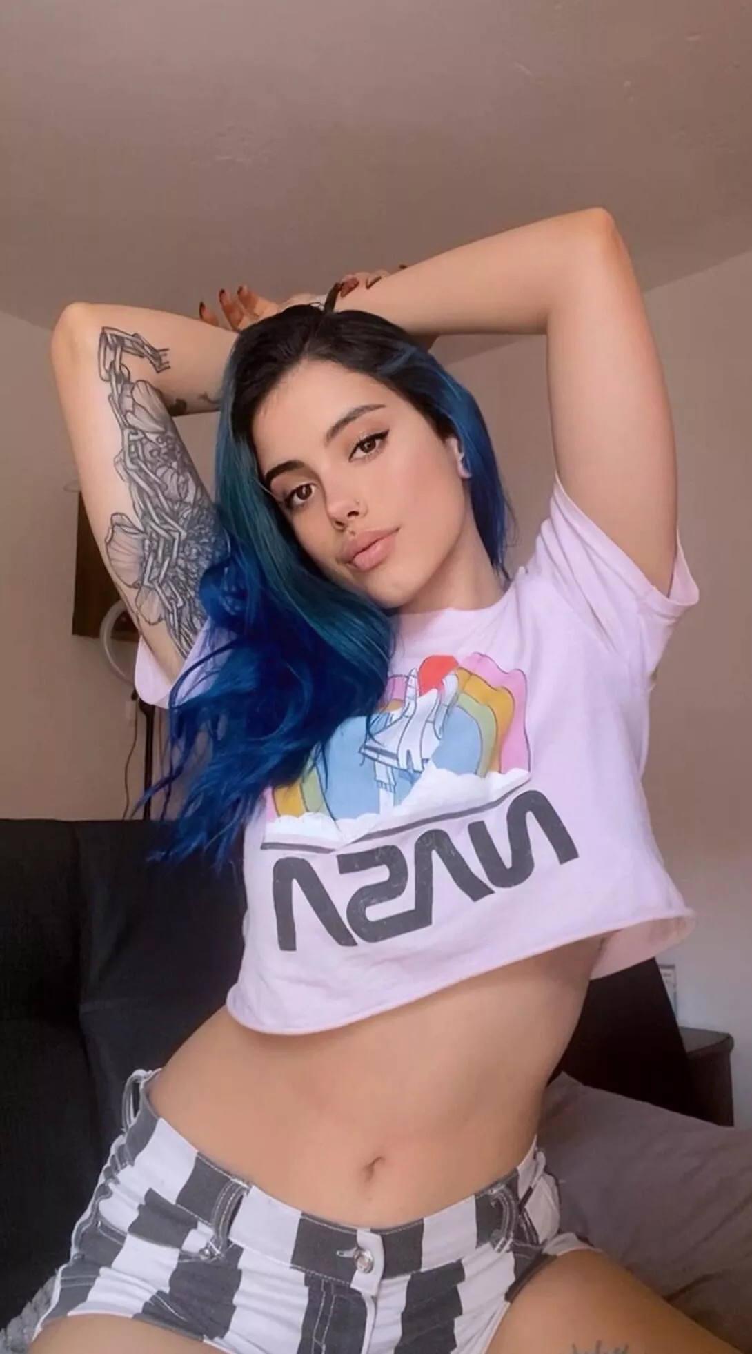 Would you let me be your latina gf?