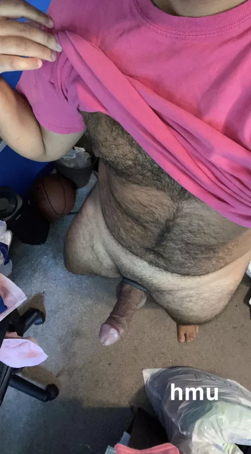 20 college horny af, into all types of dudes. Come watch me spray everywhere. User: ior6782