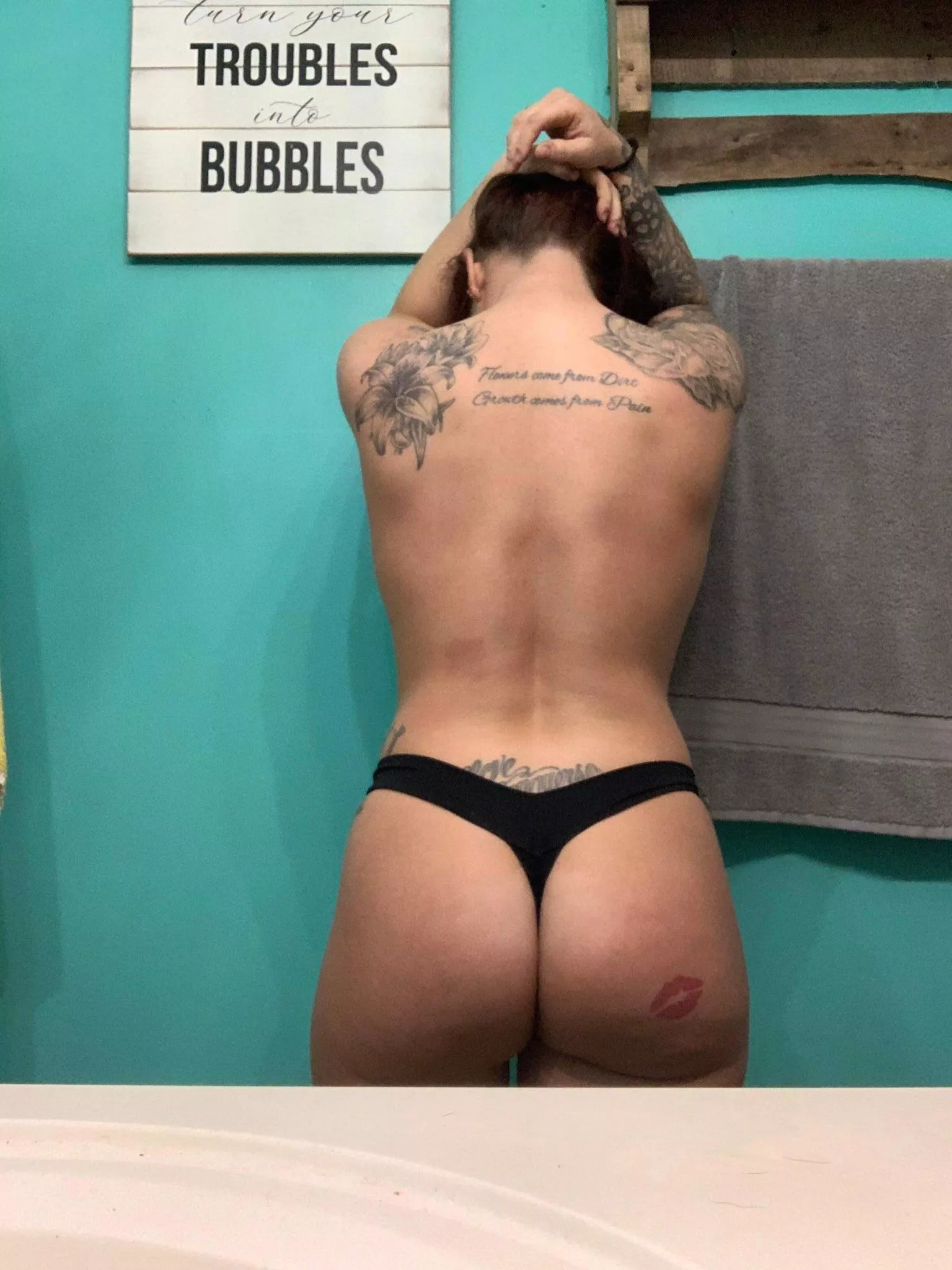 33yo [F] can anyone else appreciate the hard work put into back gains ?