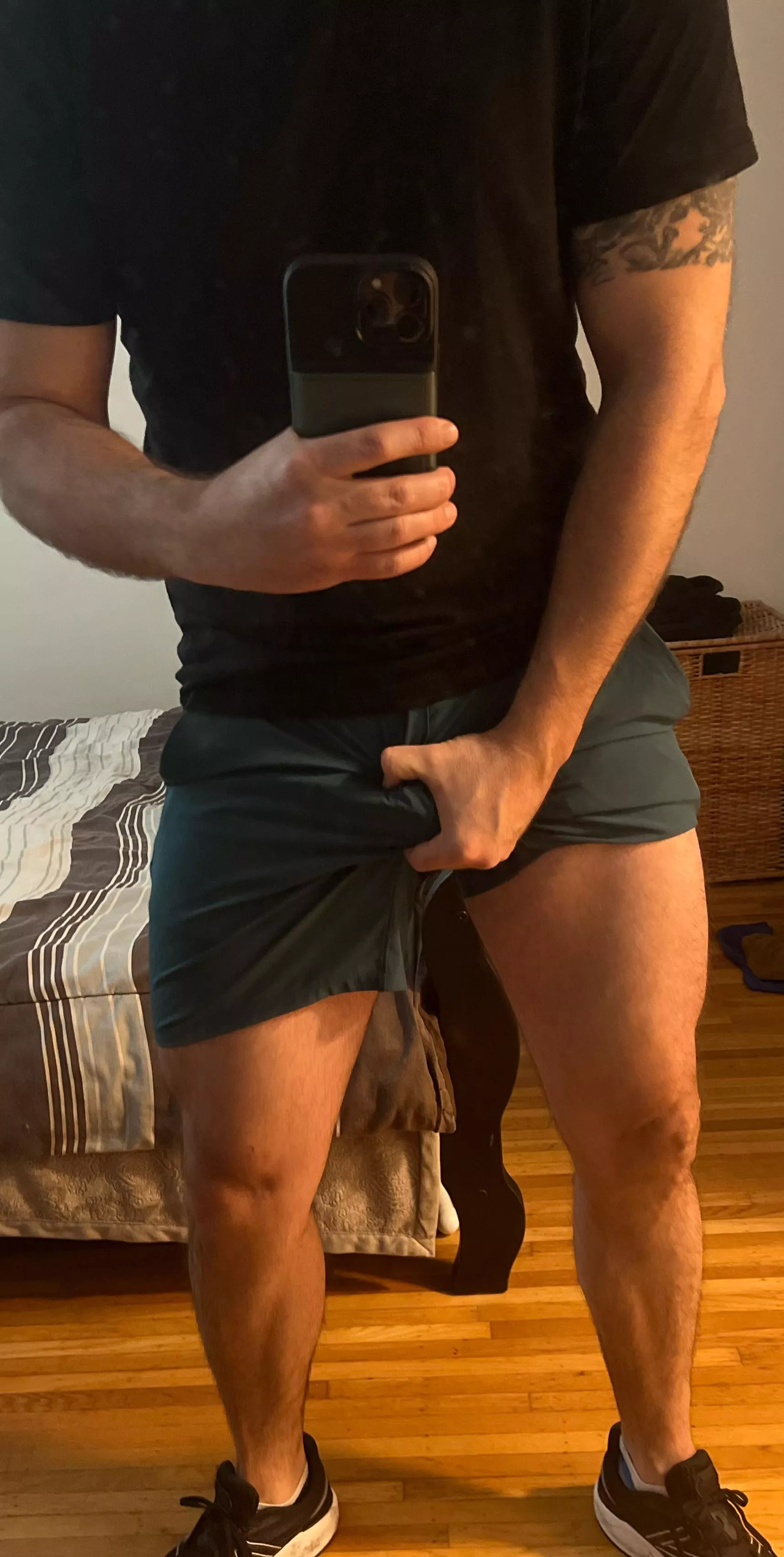 35, rugby daddy looking for fun. Rockyfisher1