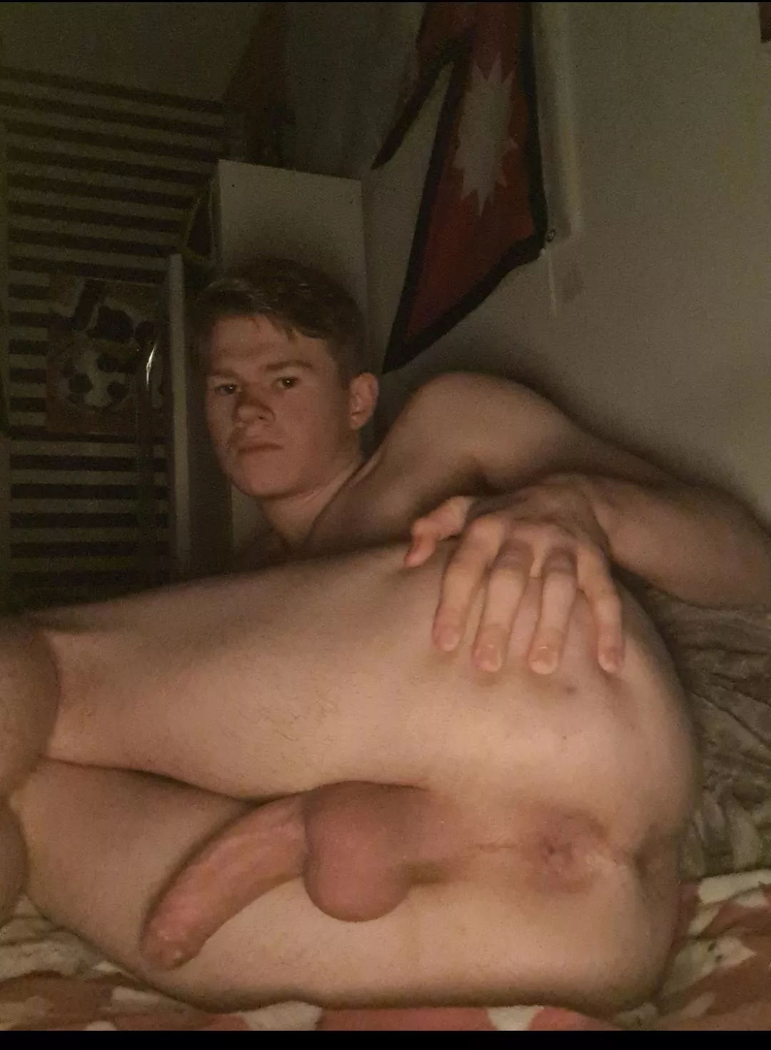 anyone wanna create a gay snap group with me? sc: jaimy_6373