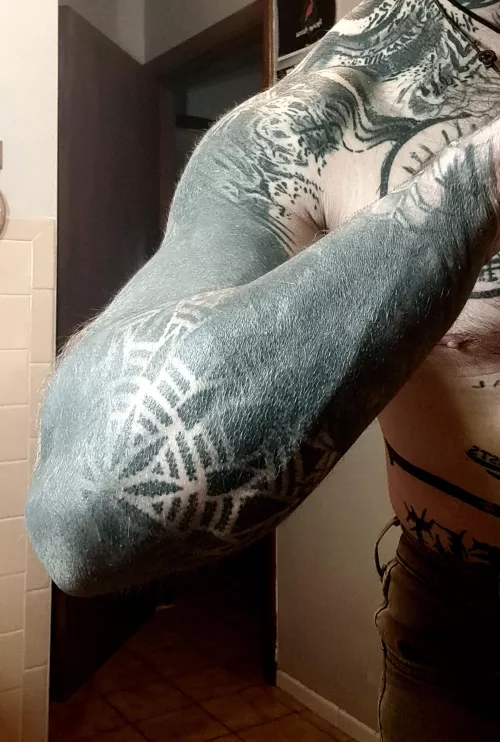 blackwork forearm porn for you 🖤