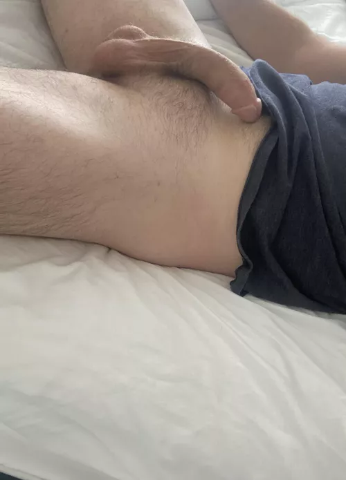 Come lay in bed all day with me