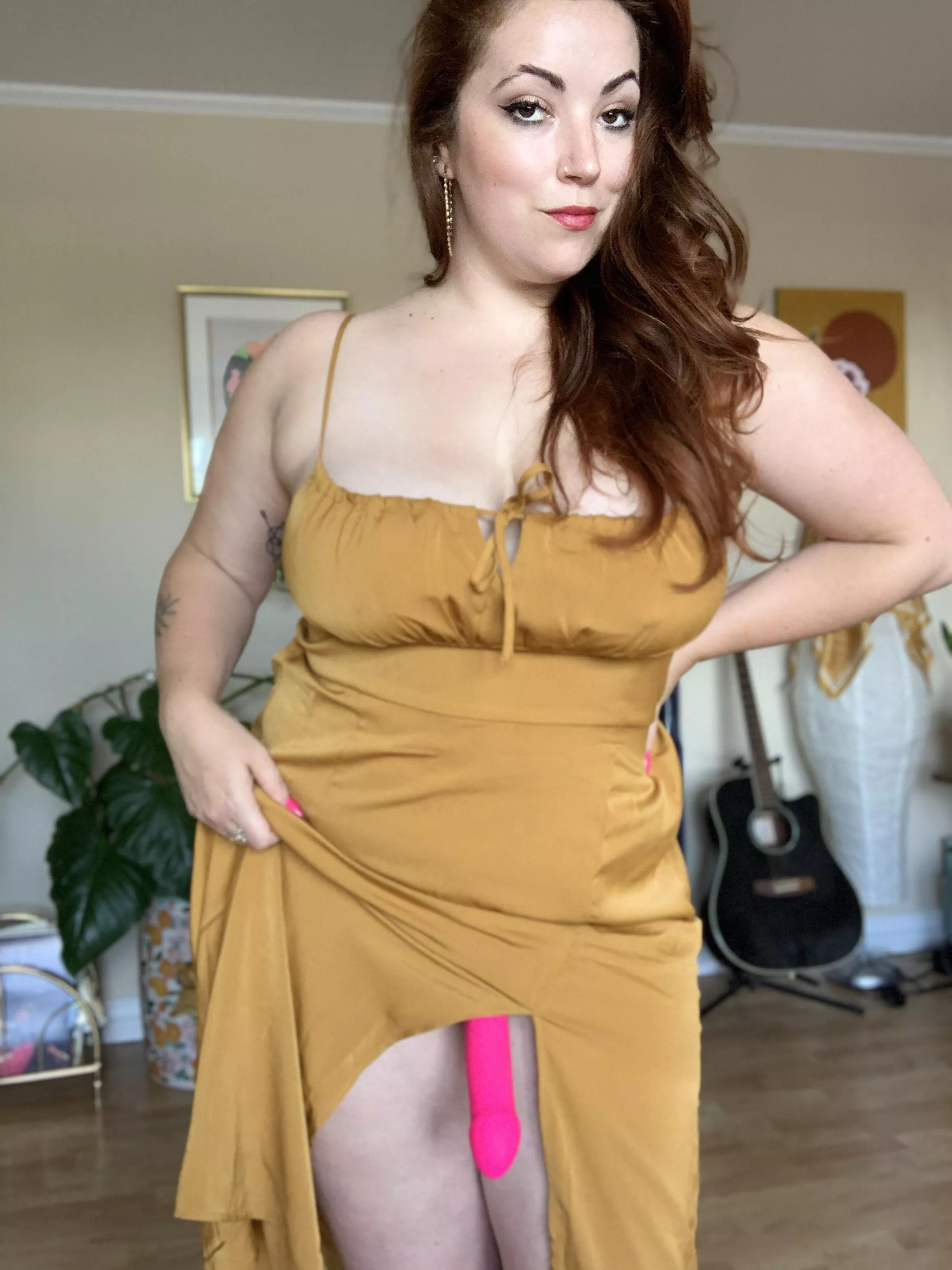 [domme] arrow up if you’d bend over for Me, slut