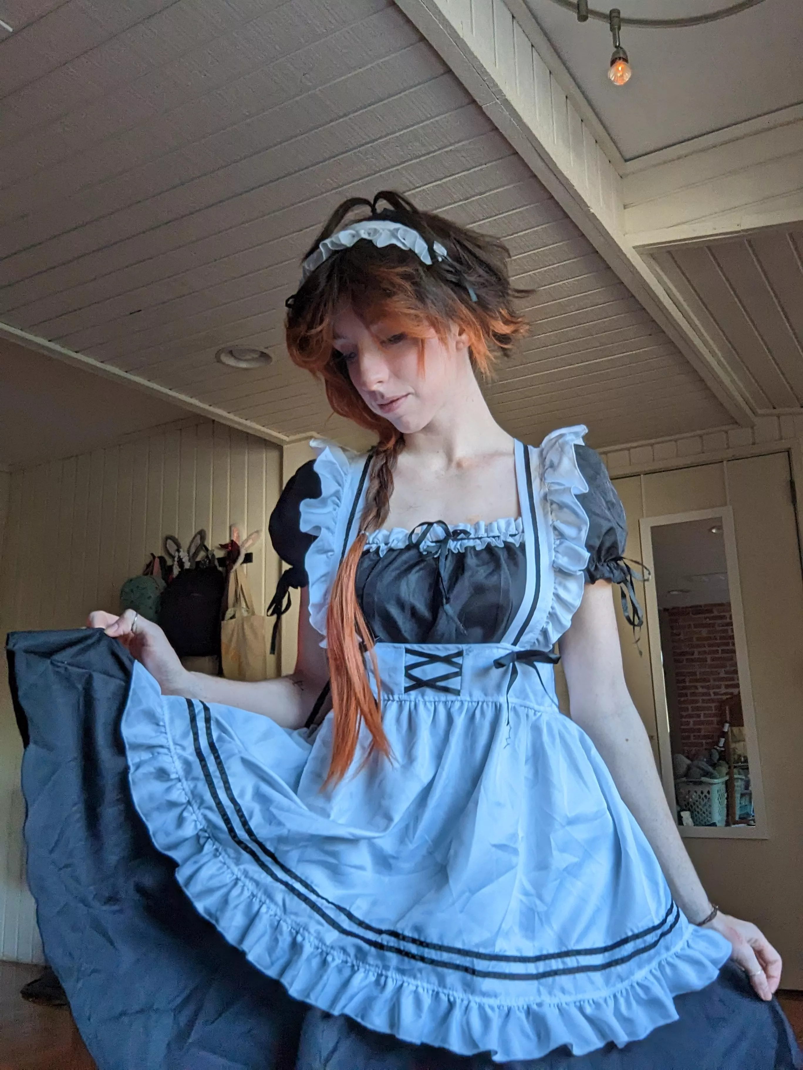 Fem Maid Zhongli here to help (me)