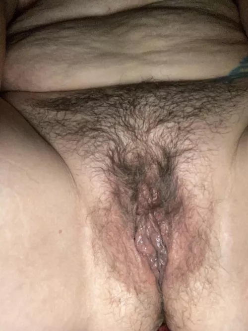 Finally a place for this hairy pussy