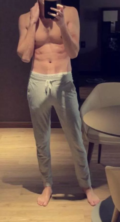 Grey sweats + dramatic lighting =