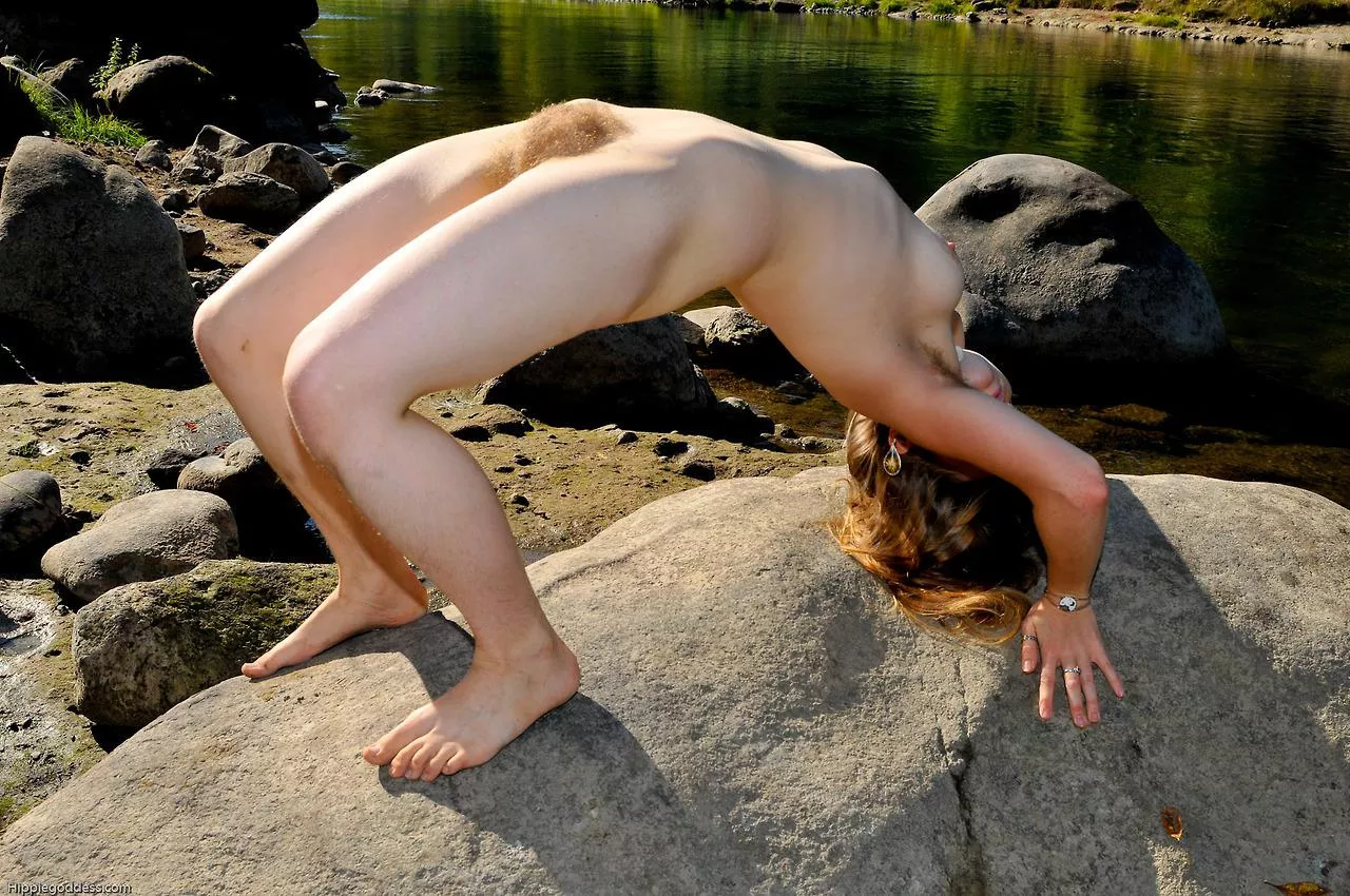 Hairy Hippie backbend