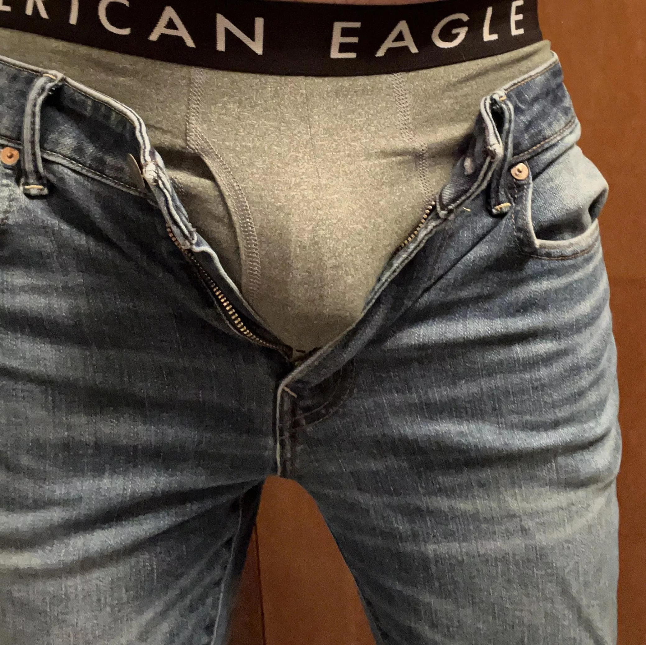 Hey package, let me zip up