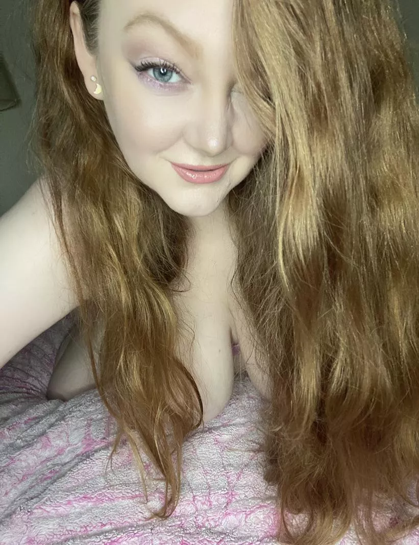 Hope you enjoy blue eyes with pale skin because I’m about to pounce on you lol <3