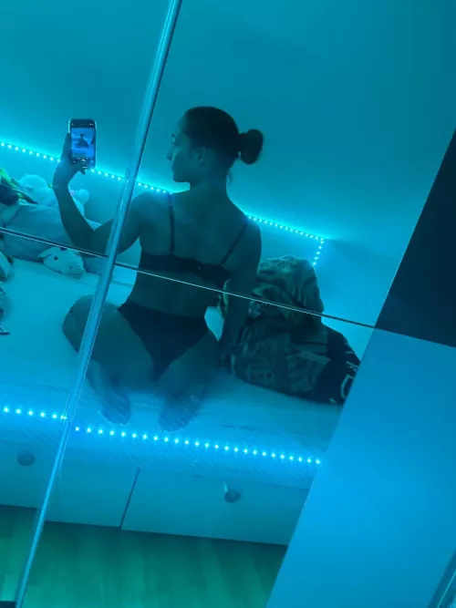 If I make you horny let me know it 😏😜