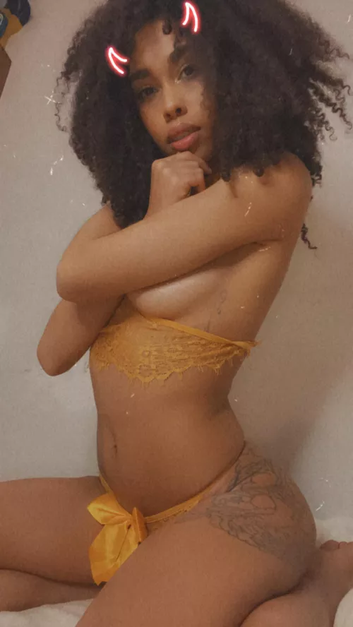 If you know how to use reddit well & have been on here for a while dm me I need help❤️