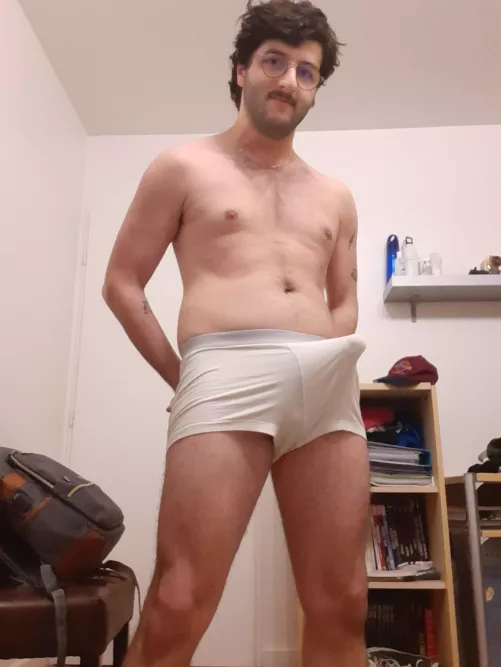 if you read this you're hot