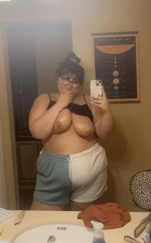 i’m feeling a lil down tonight 😔 come make me forget alllll about it!!