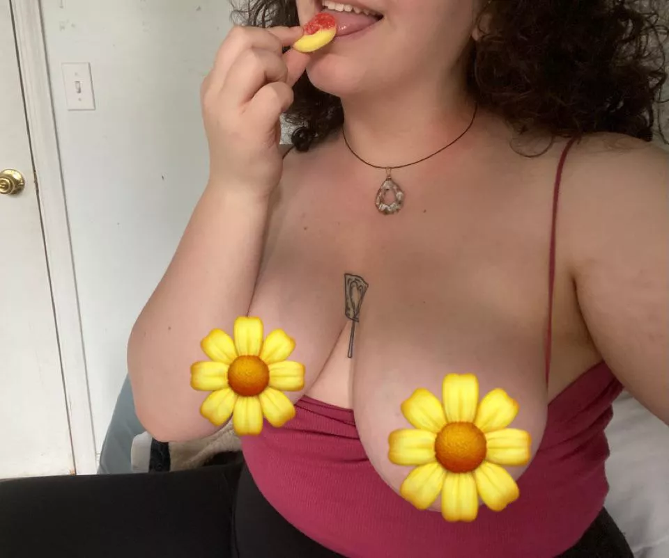 I’m good with my mouth 🍬💕