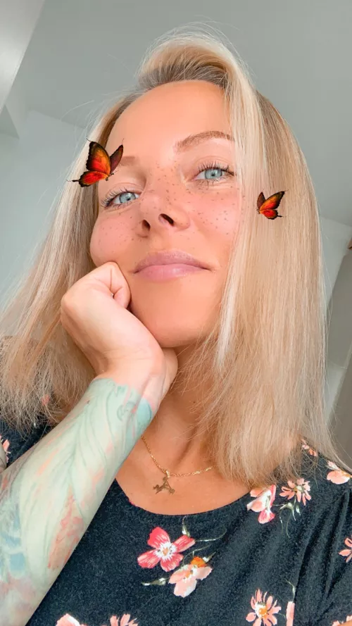 Is it possible to get noticed without posting something slutty?