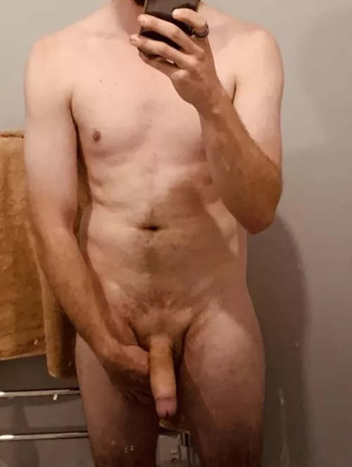 I’ve been feeling so bi today 🥵🥵