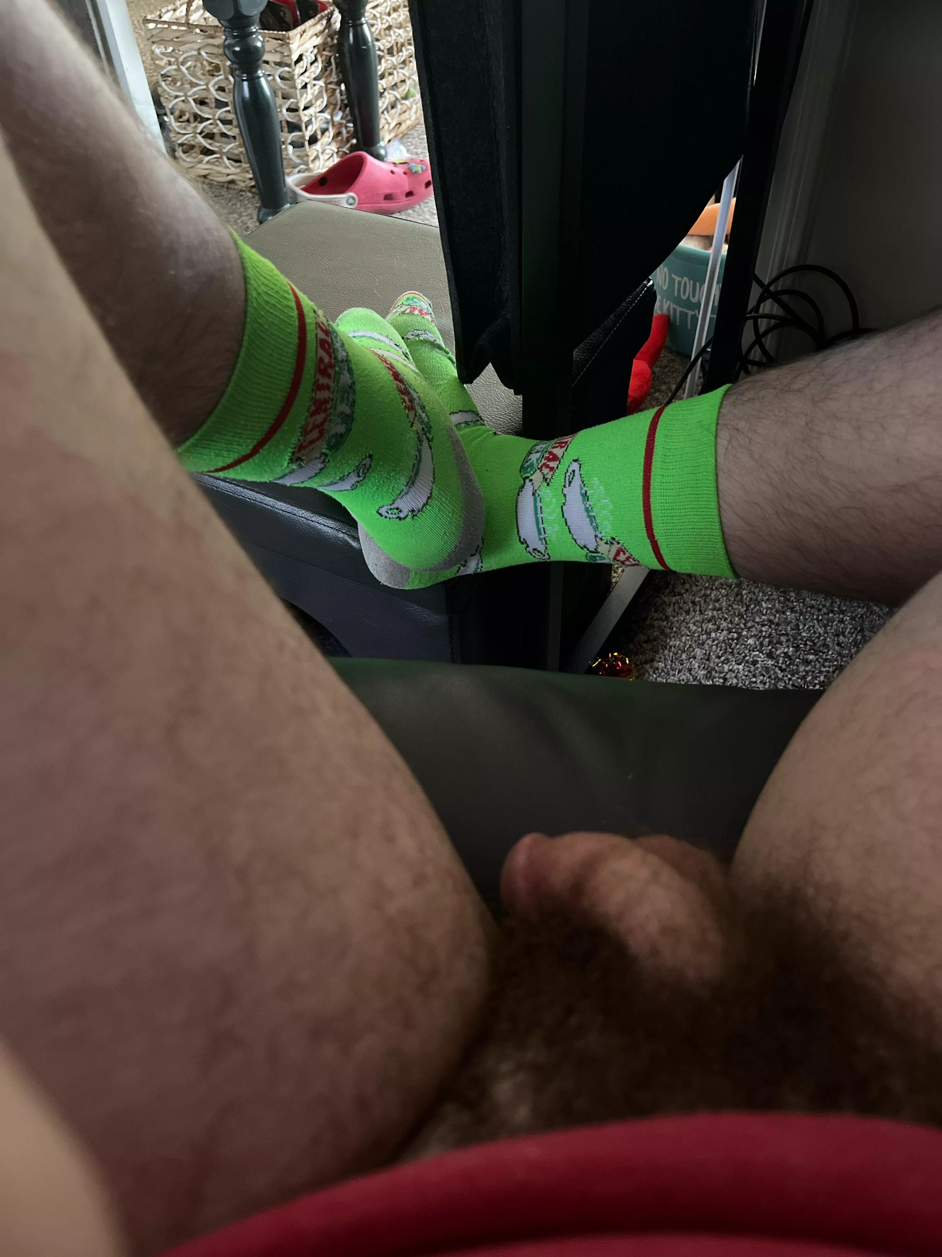 Just found this sub. This is the view of my phone’s camera right now