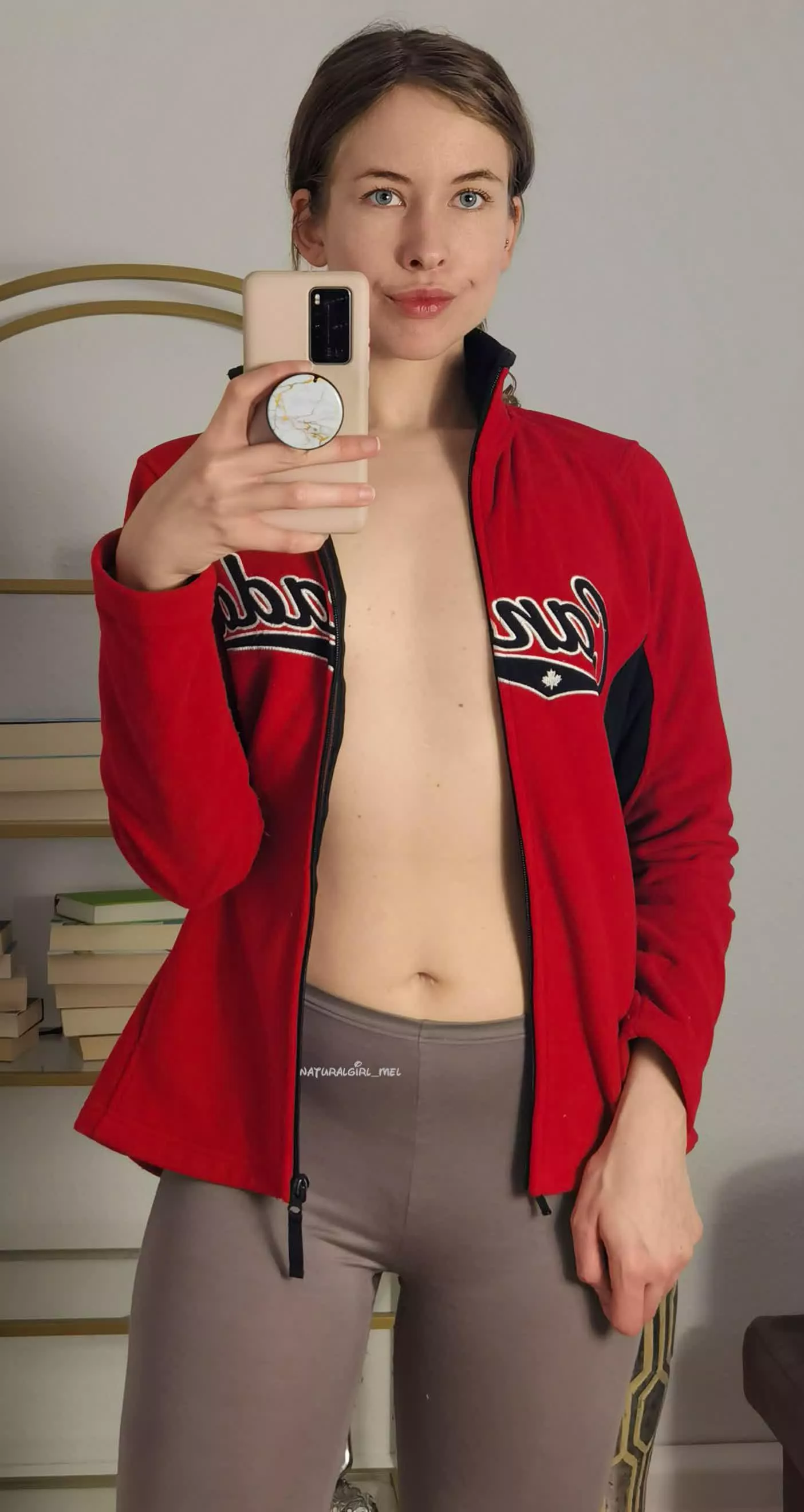 Librarians can be sexy 🥰