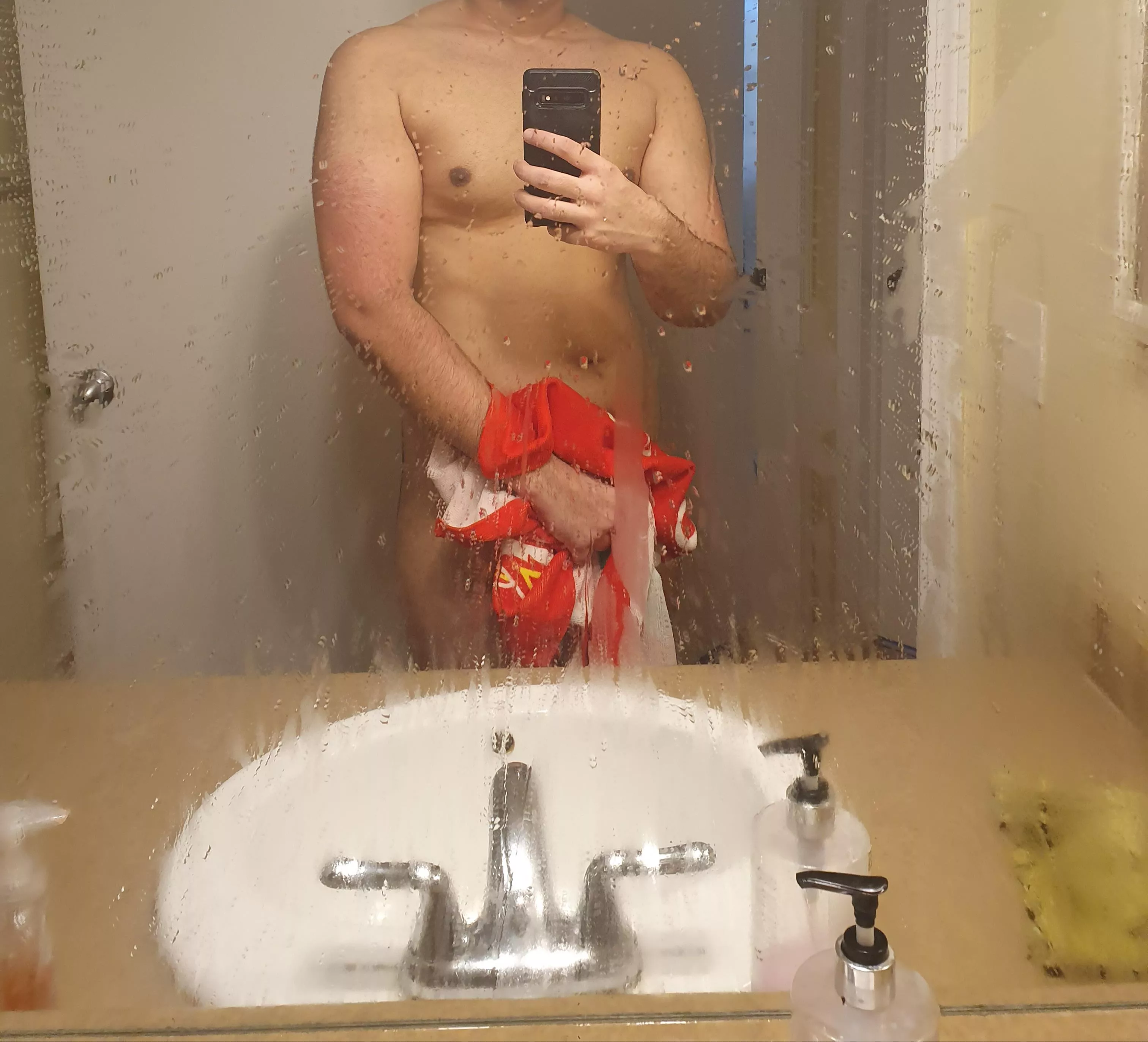[m] 23 year old. Rate my upper body.
