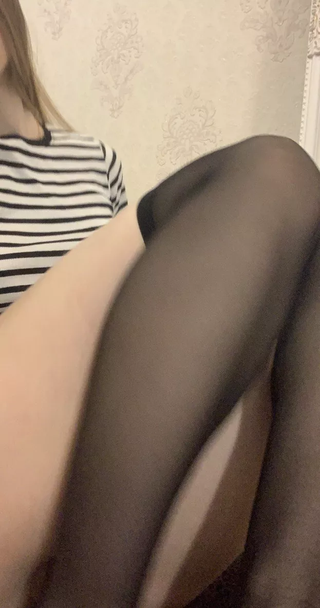 make a mess on my toes, cover them