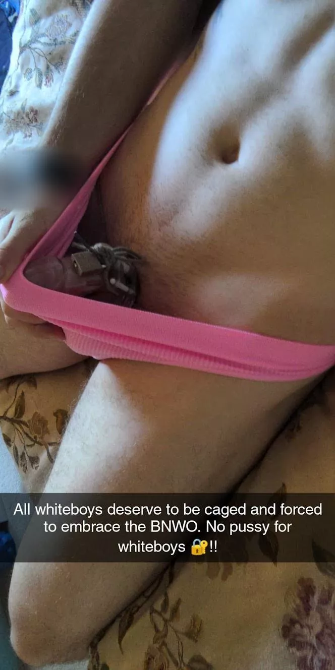 Mistress makes sure I know my place, locked and fucked daily 💦....