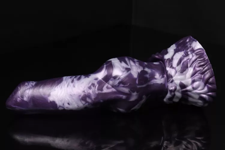 Snagged this M/M Razor! He's my first medium, and I can't wait!