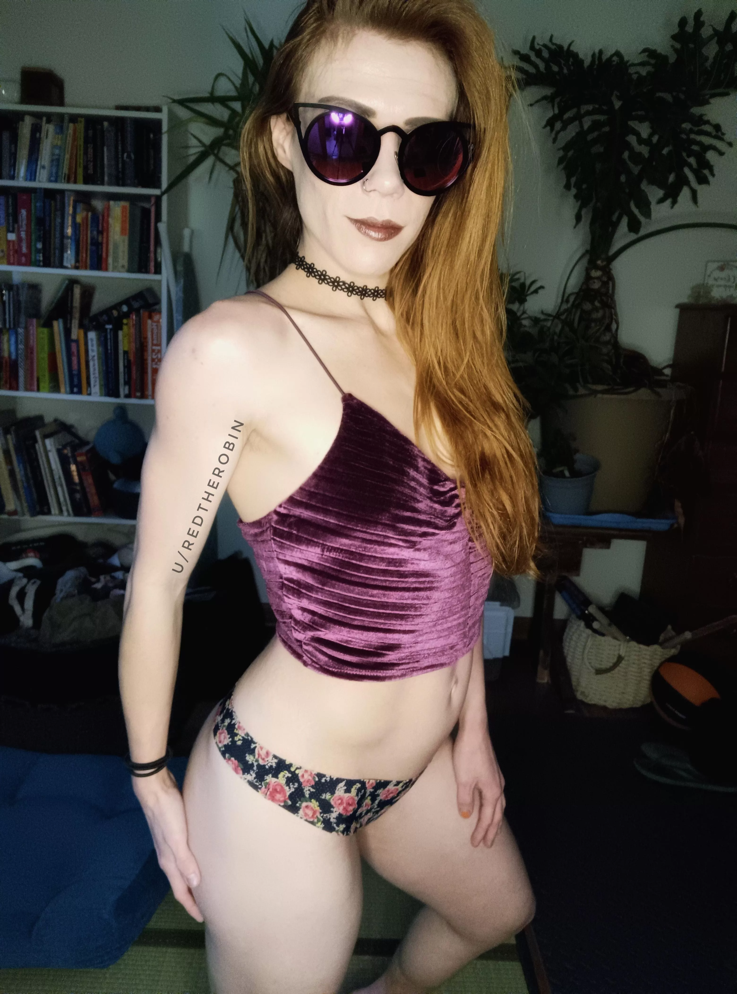 Something about collar bones and choker necklaces....