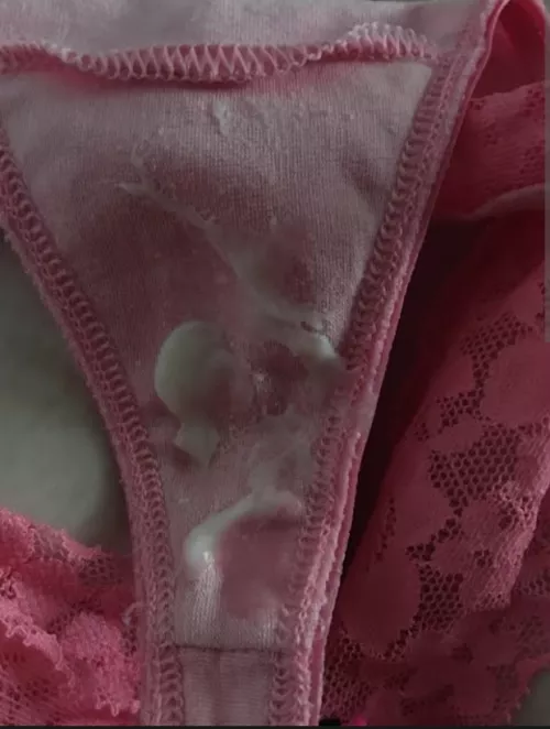 wet and hot 🥵🥵💦