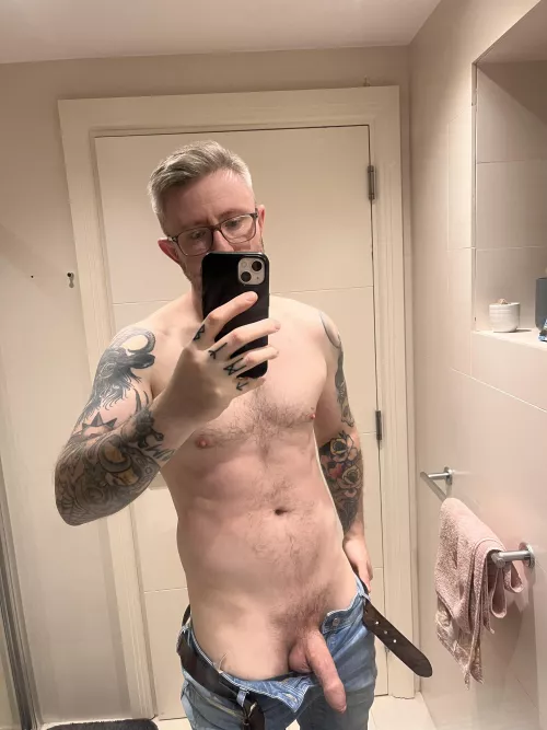 Who wants to see the head?