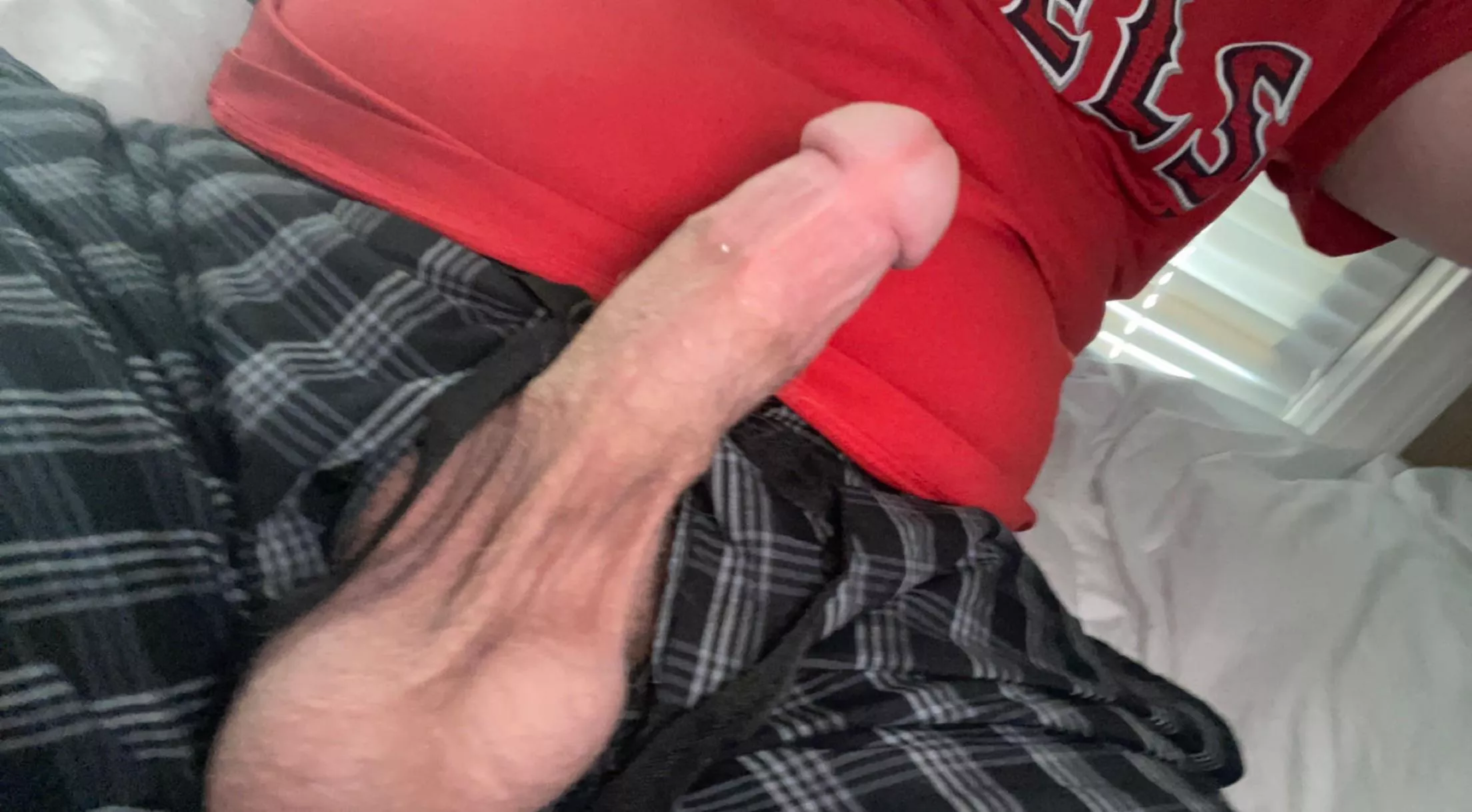 18 anyone add me on snap im horny asf @calebsnewphone