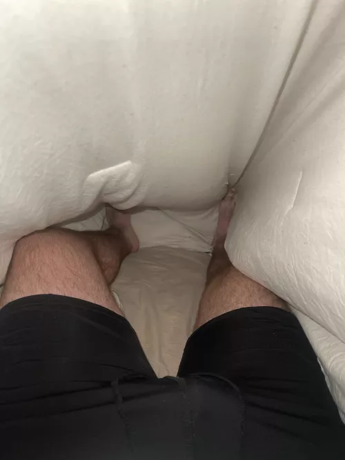 19m straight from us lookin for hot jocks with nice legs to compare or jerk with add my snap brenude3 send some vids