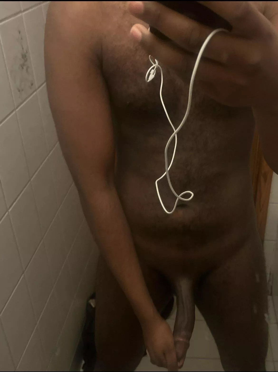 21. looking for big asses and femboys. Shaved++. Muneyslahbbc