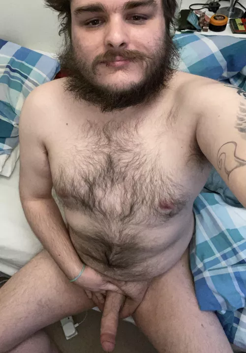 Any ladies want a thicc hairy valentines?
