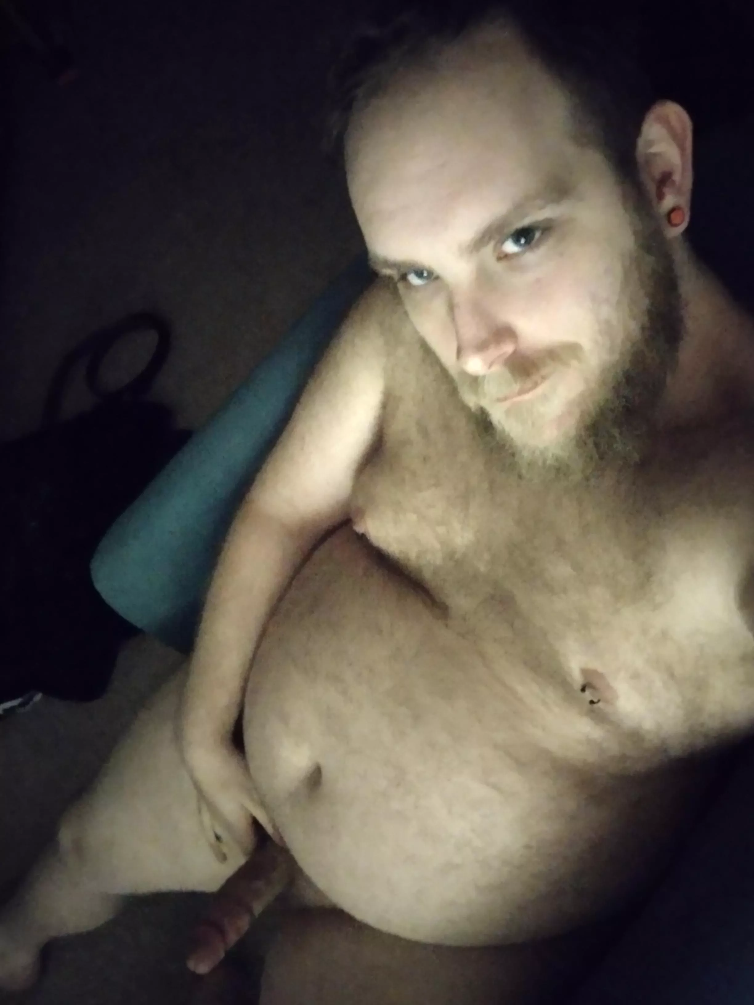 big bellied bear (28) awake at night getting stoned for some fun. Feel free to DM me men.