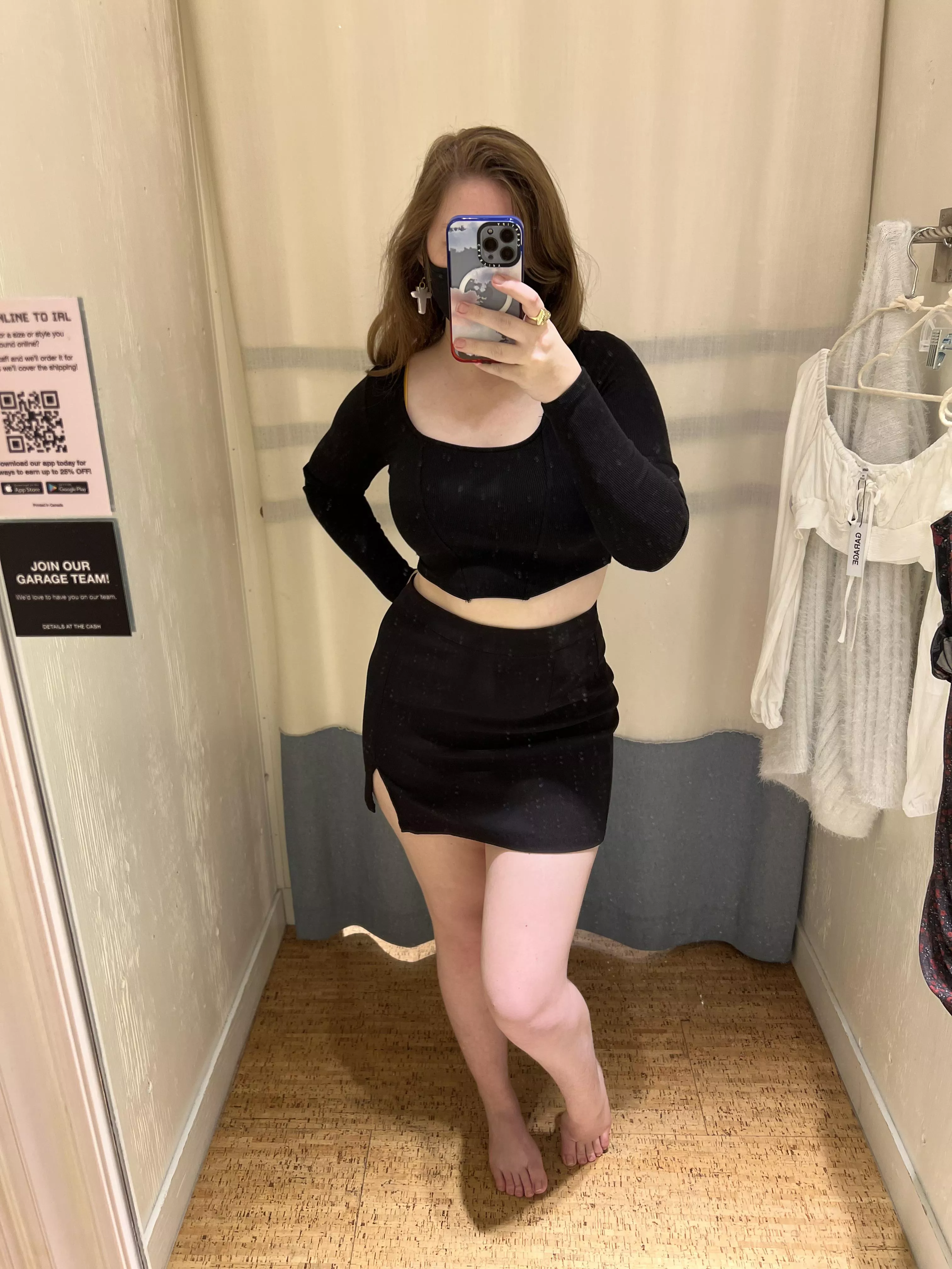 Gotta love all black from time to time (f)