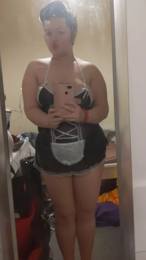 I can be your naughty maid~