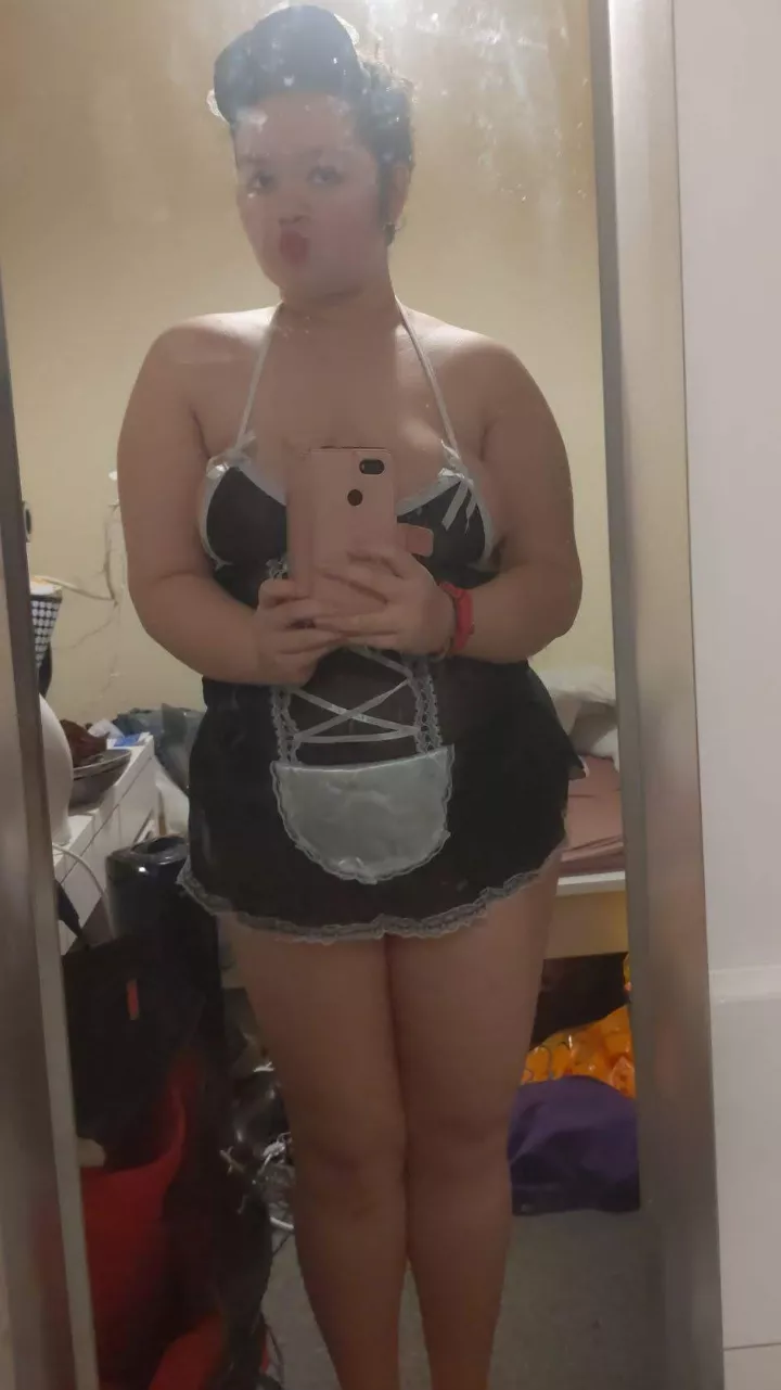 I can be your naughty maid~