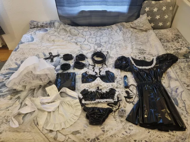 I have a Monday off and GF is not at home, so I decided to use some free time for myself.