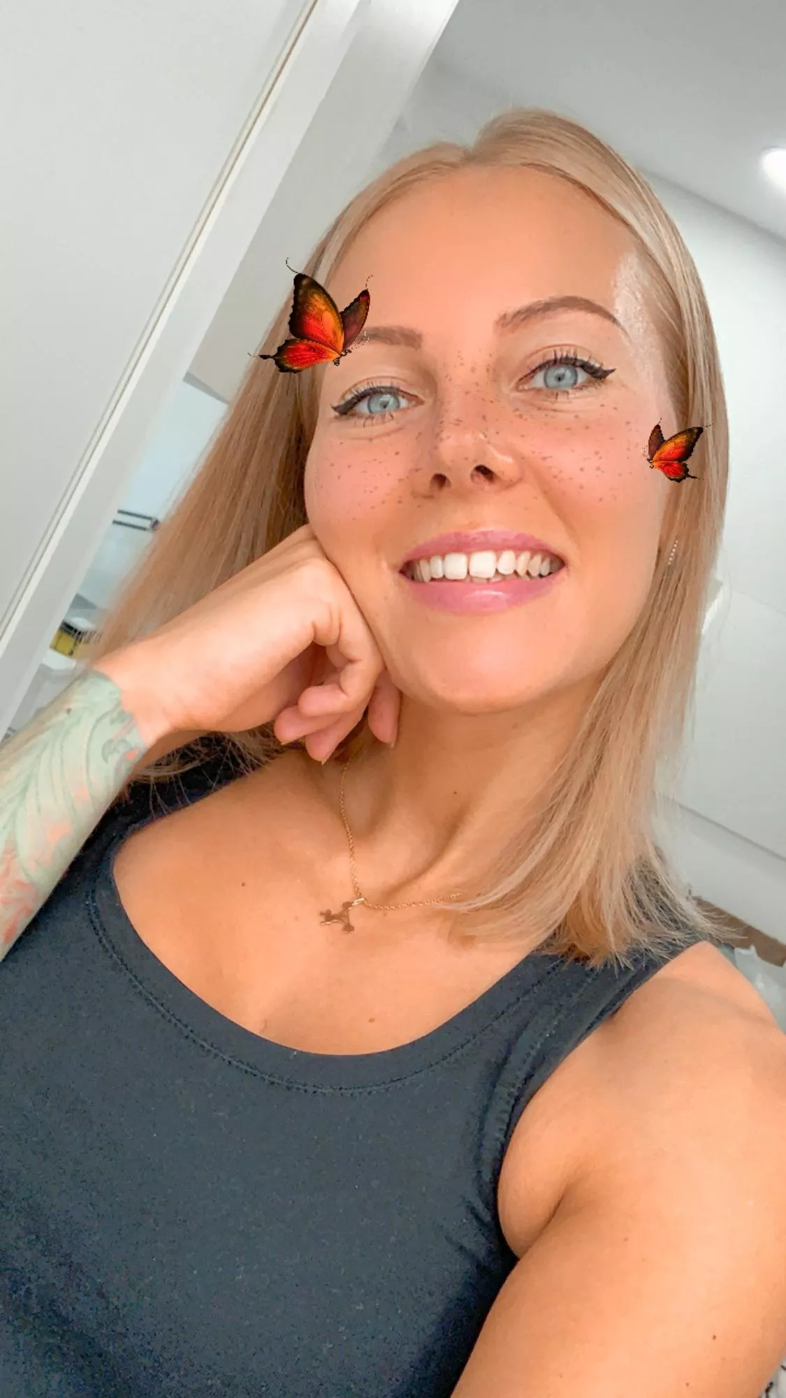 If I made you stop scrolling, say hi <3