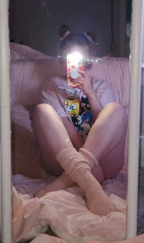 I'm my own valentine this year 💘 (f)